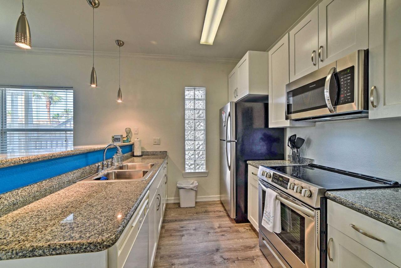 Modern Island Condo With Pool Steps To The Beach! South Padre Island Exteriér fotografie