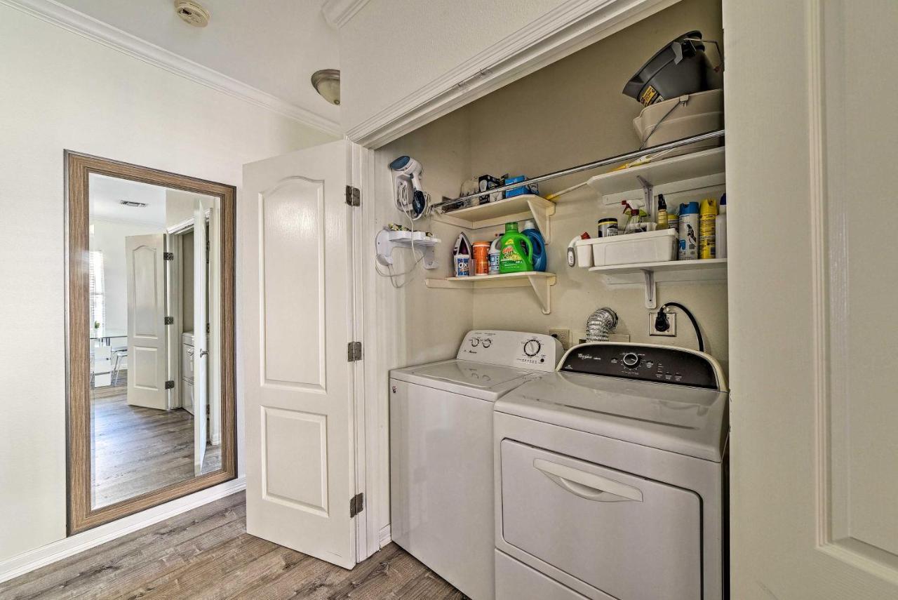 Modern Island Condo With Pool Steps To The Beach! South Padre Island Exteriér fotografie