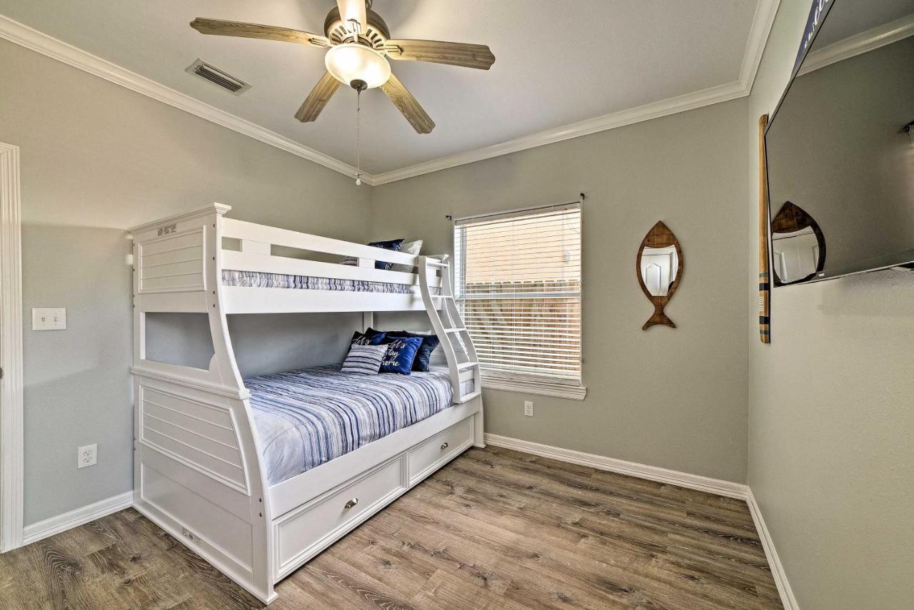 Modern Island Condo With Pool Steps To The Beach! South Padre Island Exteriér fotografie