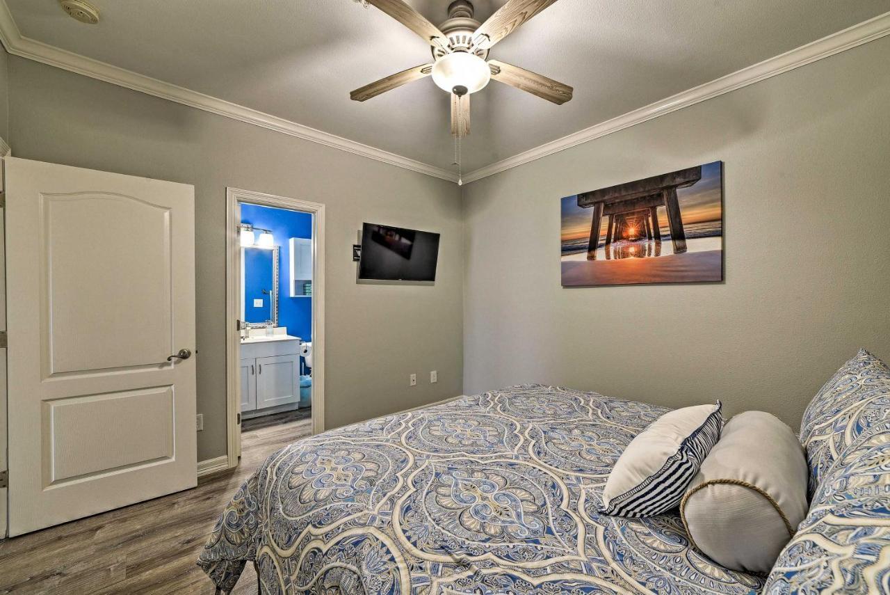 Modern Island Condo With Pool Steps To The Beach! South Padre Island Exteriér fotografie