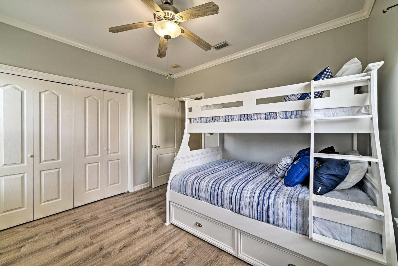 Modern Island Condo With Pool Steps To The Beach! South Padre Island Exteriér fotografie